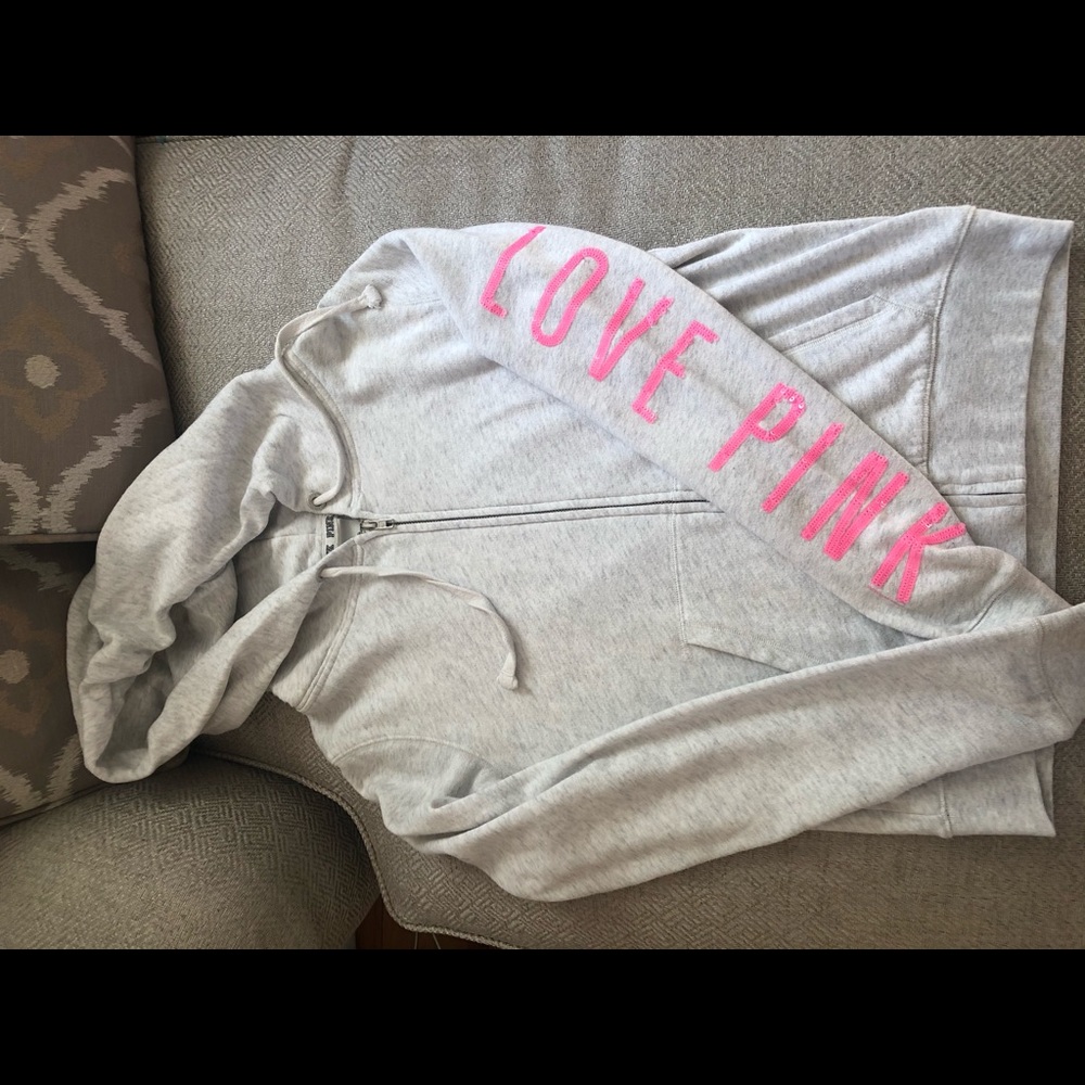 VS Hooded Jacket